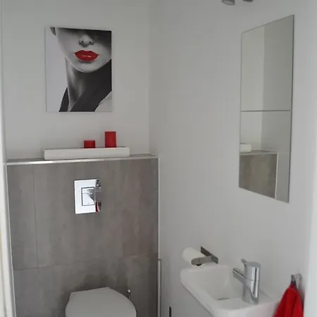 La Boite Rouge * ستافيلوت